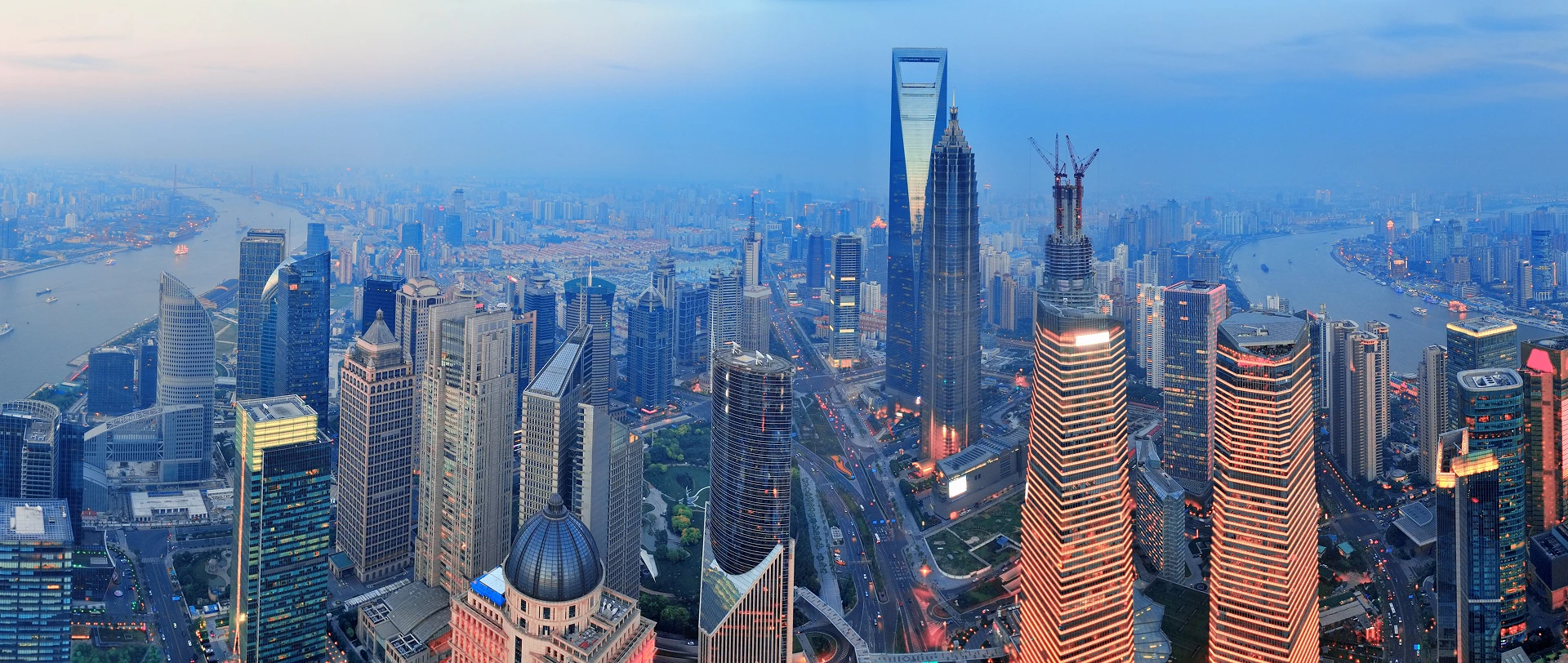 WHO WE ARE AND WHY WE DO IT - hero image | Ratetik